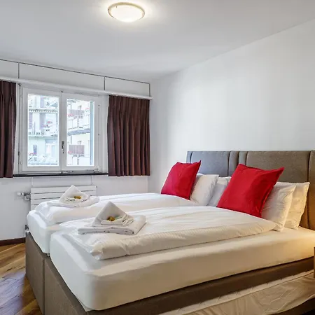 Apartment Post 5 *